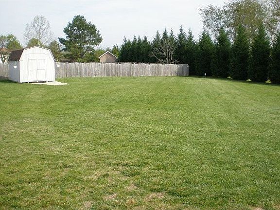 3rd image of 1327 Heatherstone Dr