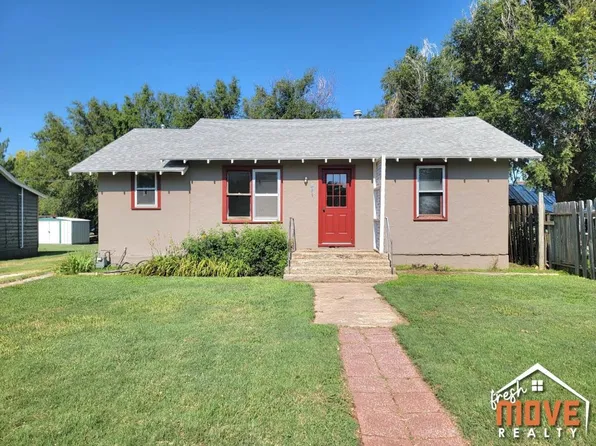 301 S Escalanta St, Montezuma, KS 67867