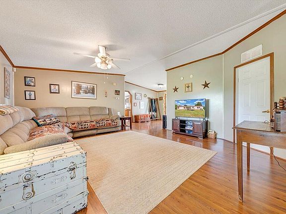 3rd image of 113 Dove Valley Dr