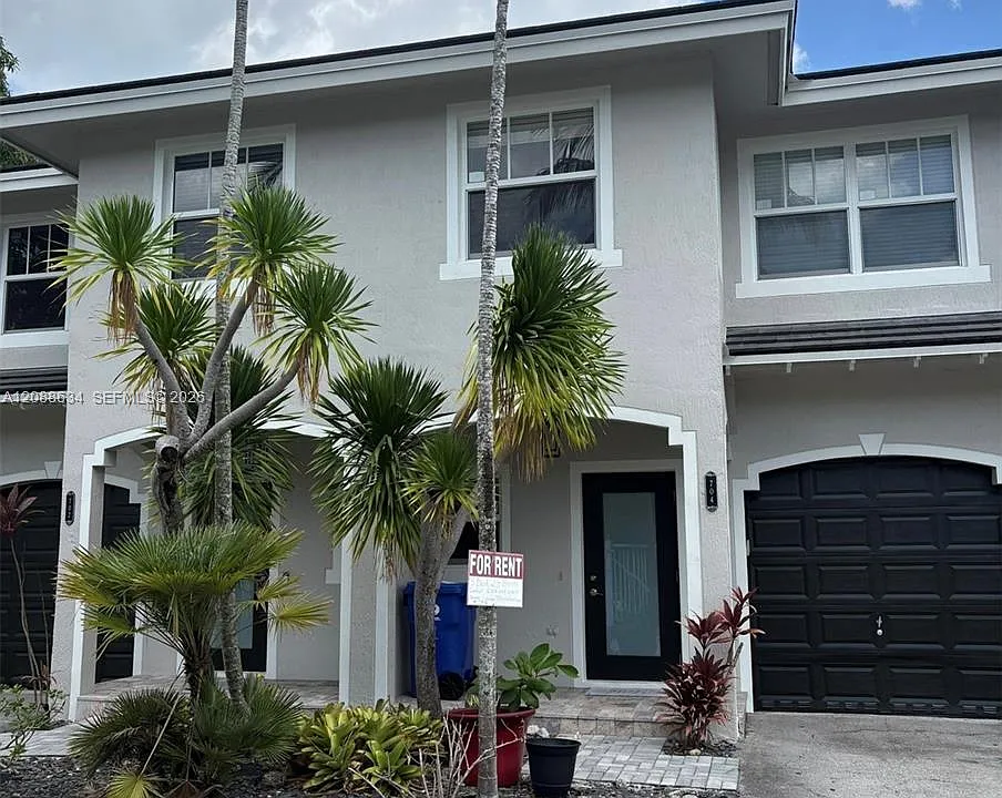 704 SW 4th Ave #704