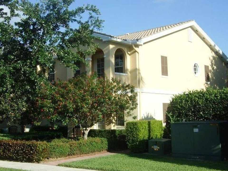 2nd image of 1629 Jeaga Dr