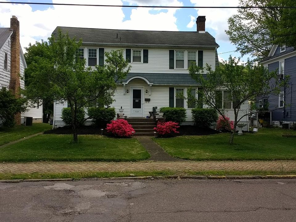 1st image of 739 Maple Ave