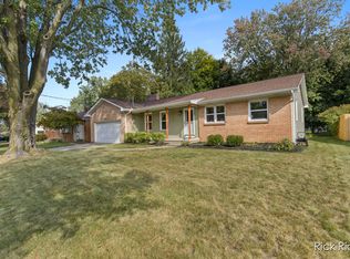 5252 Kimball Ave SE, Kentwood, MI 49508