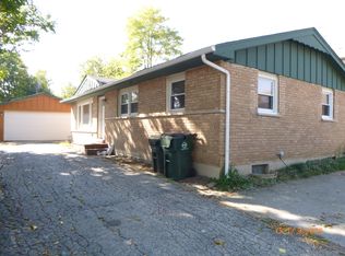 2143 Maple Ave, Downers Grove, IL 60515