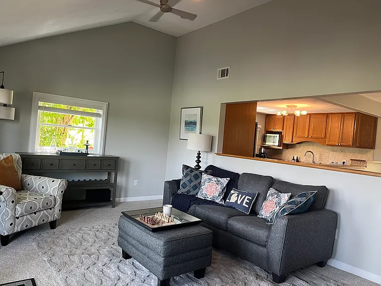 5271 Wayne Rd — Photo 4