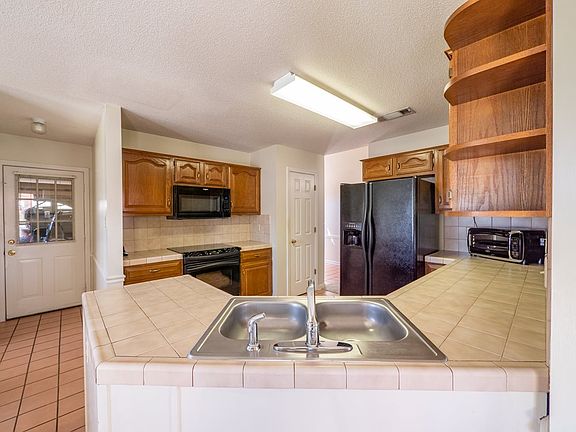 5th image of 178 S Gretna Green Dr