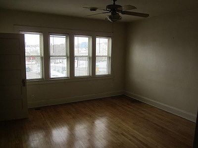 2nd image of 1688A N Van Buren St