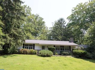 11 Fox Run Ln, Newtown Square, PA 19073