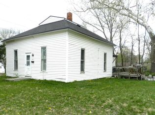 135N N Davis St, Maryville, MO 64468