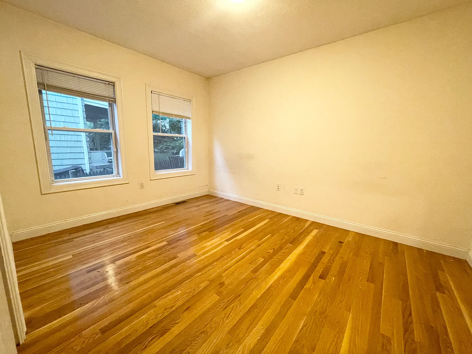 4 bed, 1500 sqft, $6,000 — Photo 4