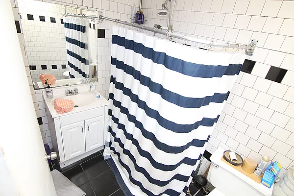 Rented by Keller Williams Realty Landmark II | media 6