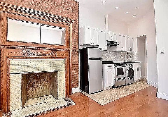 2nd image of 763 Saint Nicholas Ave #8