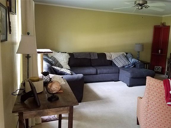 4th image of 94 Agawam St
