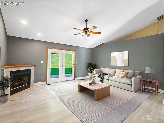 5th image of 4145 Cambridge Trl