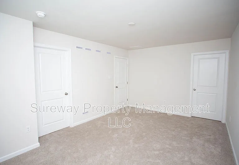 55 Elliot Ln — Photo 32