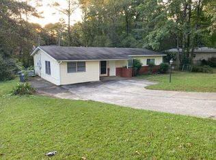 2145 Roslyn Dr, Vestavia Hills, AL 35216
