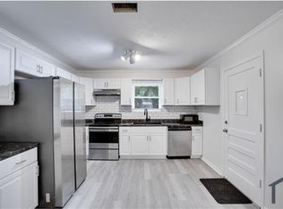 3916 Broad St #B, Seffner, FL 33584