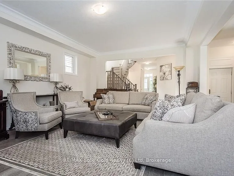 48 Pointer St — Photo 11