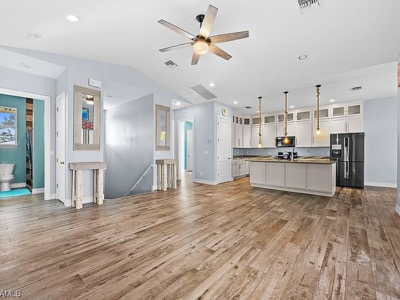 5th image of 5448 Ann Arbor Dr