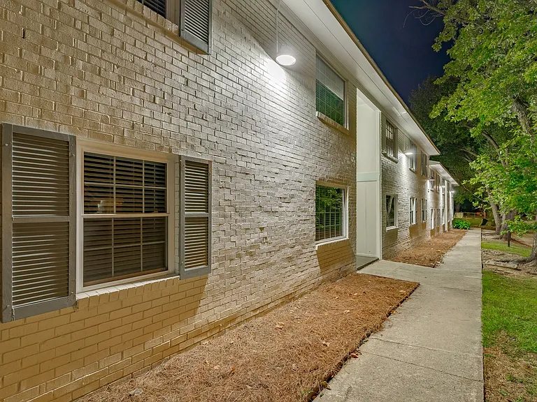 2915 Hope Ave #1 — Photo 26