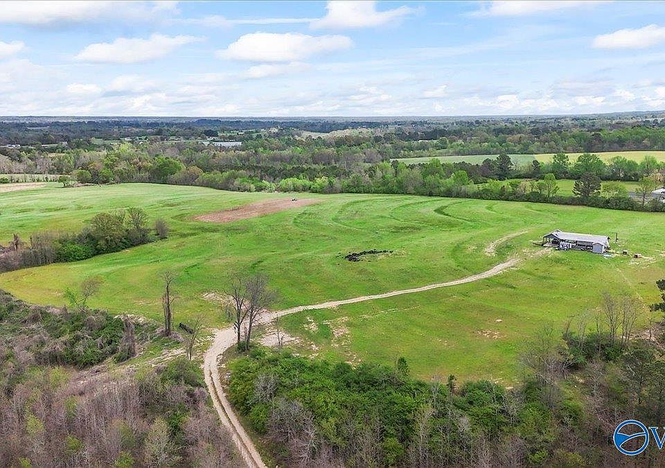 1st image of 435 Sneadview Rd