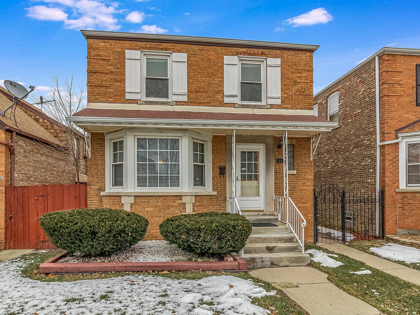 5827 S Tripp Ave photo 1
