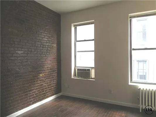 Rented by DSA Realty | media 6