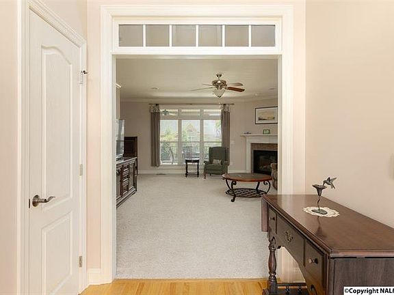 3rd image of 106 Kawana Ct