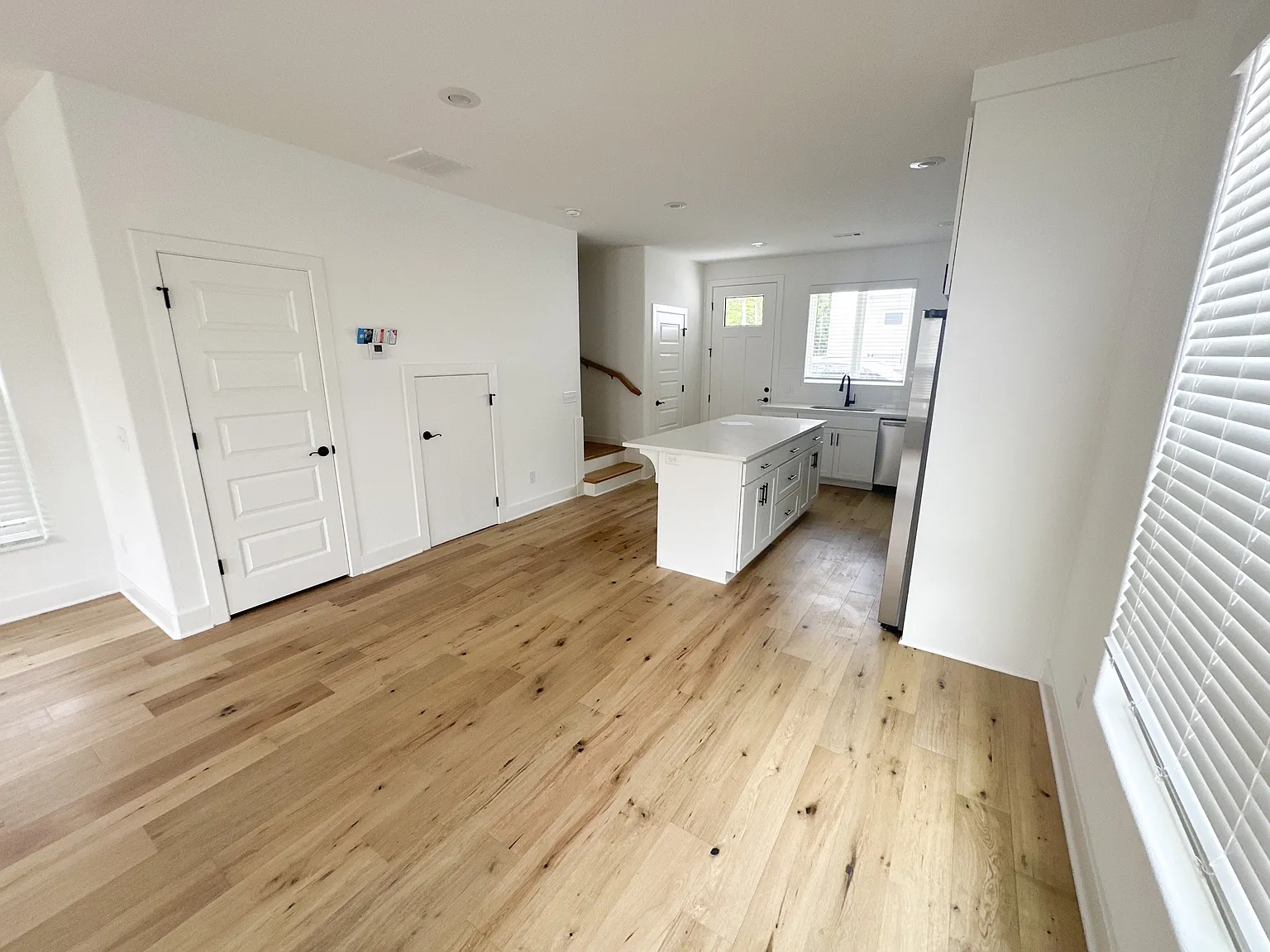 1638 W Neptune Street - 1 — Photo 3