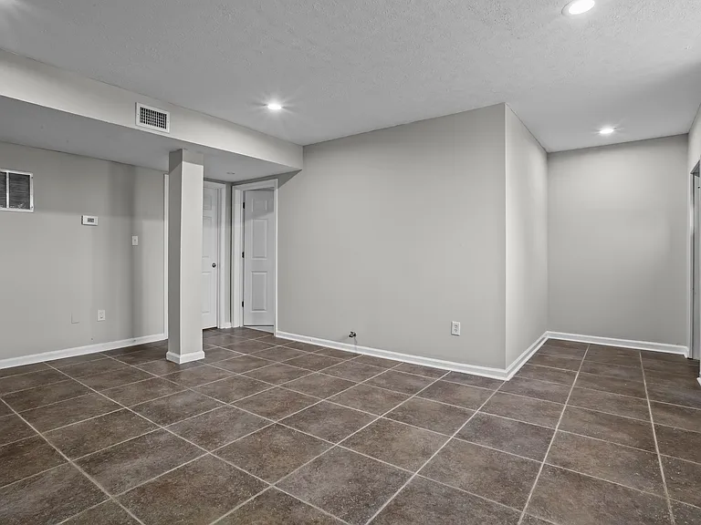 1449 Southland Vista Ct NE #B — Photo 3