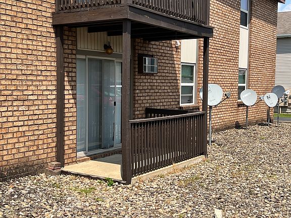 4th image of 7469 Huntington Dr APT 2
