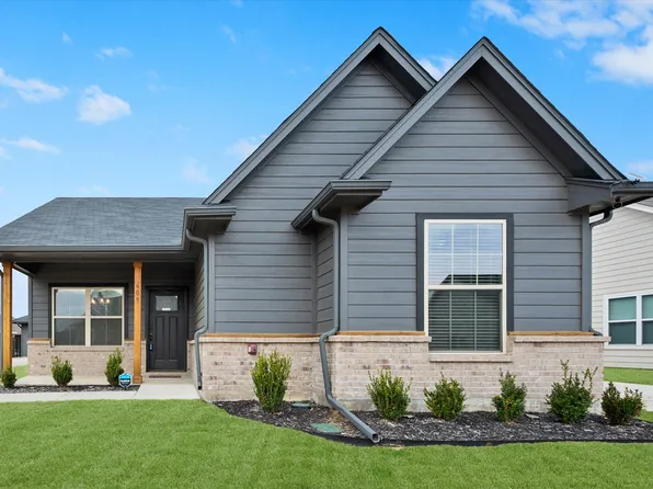 609 Charlotte Ln, Burleson, TX 76028