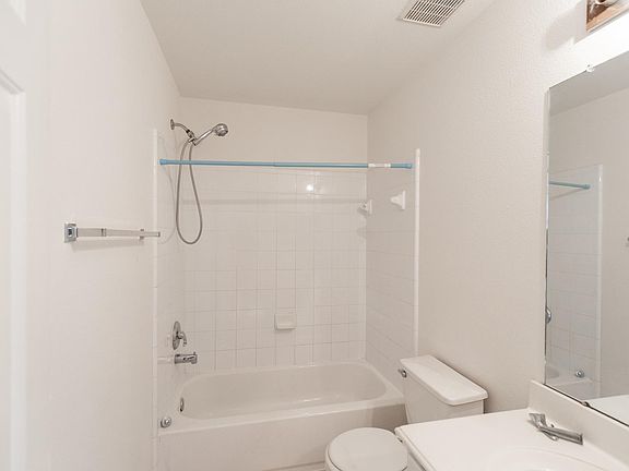 5th image of 16826 Carrollton Creek Ln