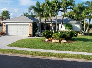 135 Arrowhead Cir, Jupiter, FL 33458