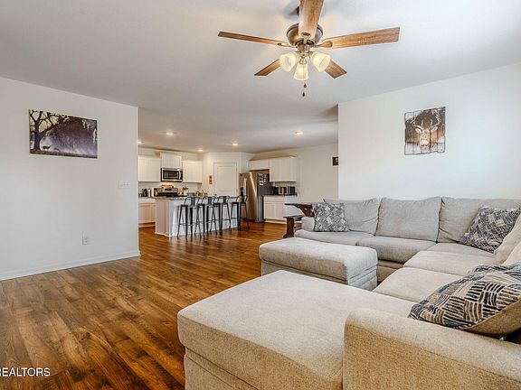 4th image of 120 Raley Rd