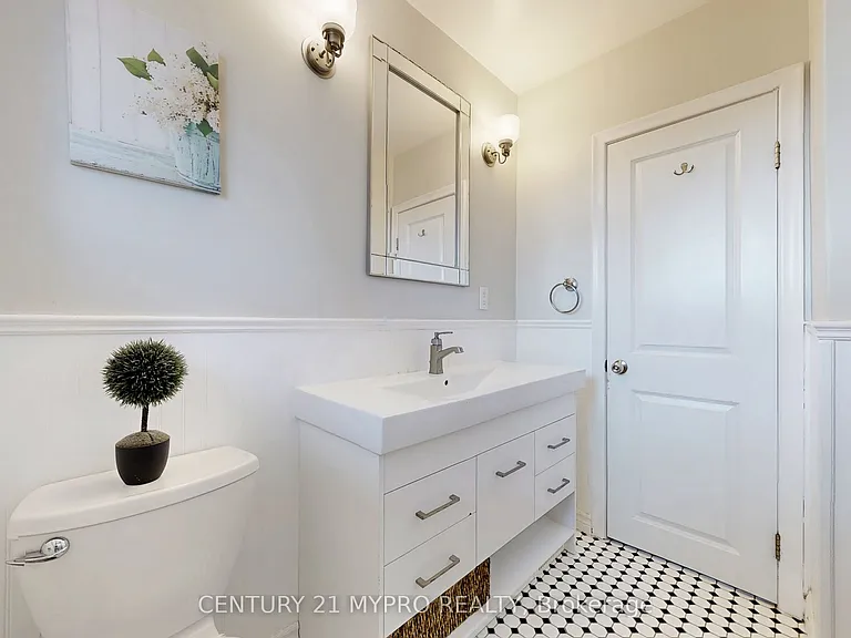 56 Bailey Cres #MAIN — Photo 22
