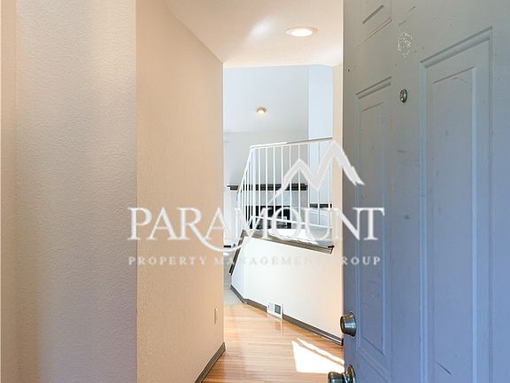 3rd image of 714 Shannon St