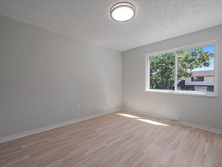 9568 W 56th Pl — Photo 16
