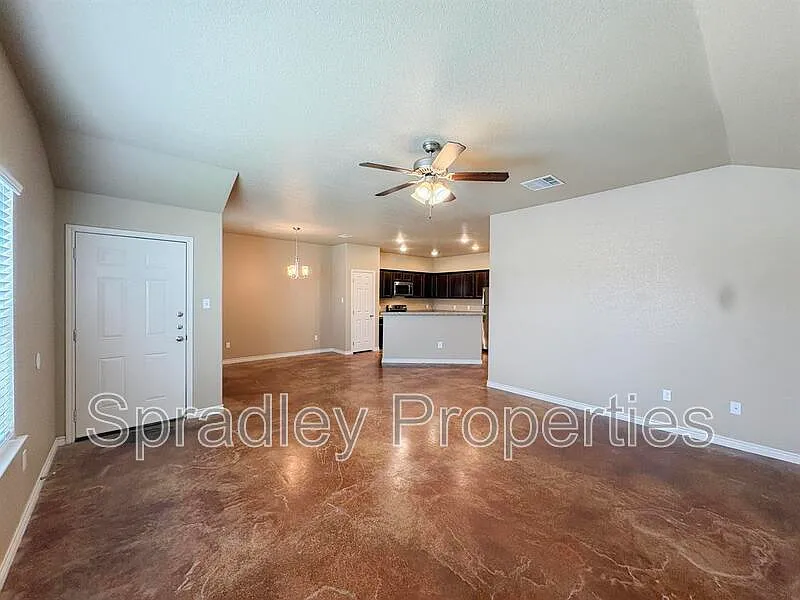 Building Photo - 945 Laila Ln