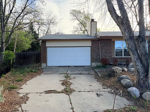 3rd image of 8092 S Everett Ct