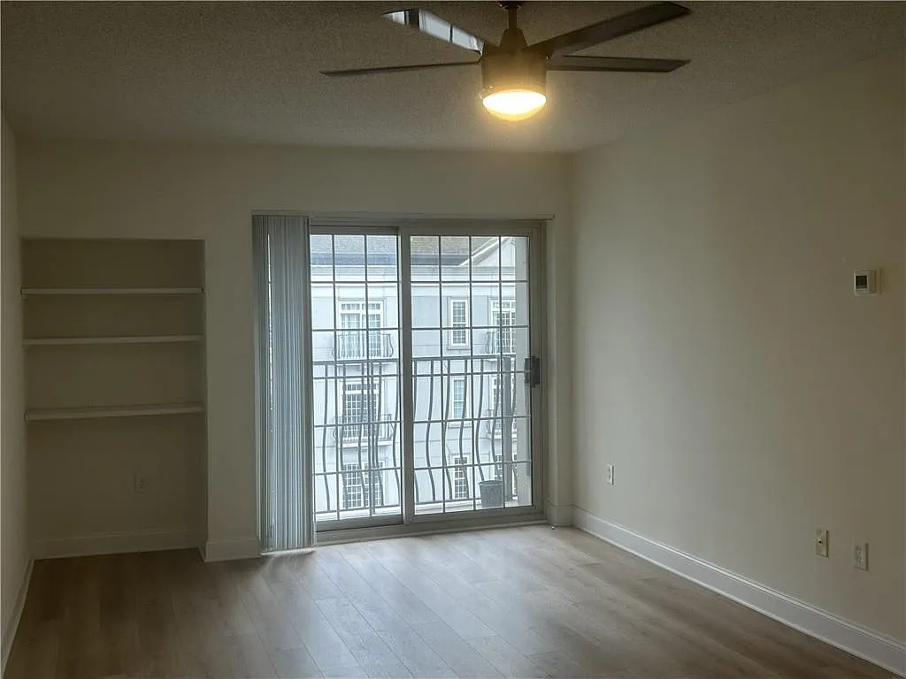 1 bed, 1.0 bath, 750 sqft, $1,800 — Photo 3