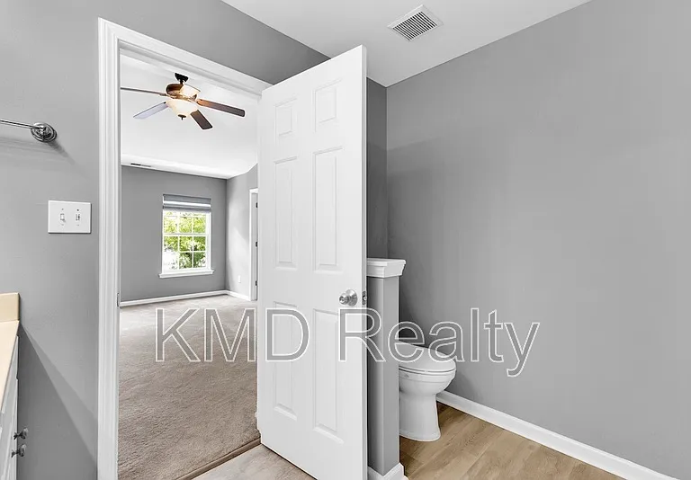 9598 Walkers Glen Dr — Photo 21