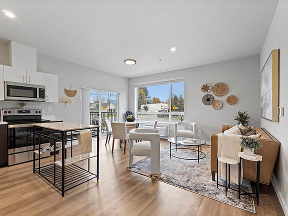 3rd image of 214 E 3rd Ave #5555372