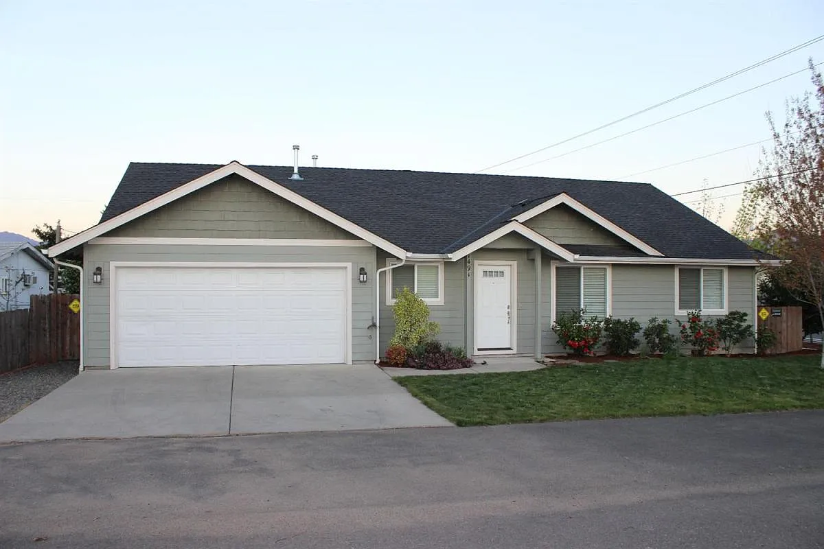 1491 Blake Ct photo 1