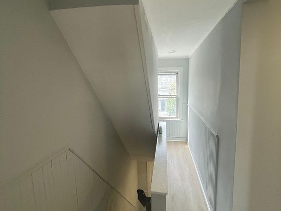 2nd image of 511 Magnolia Ave #1
