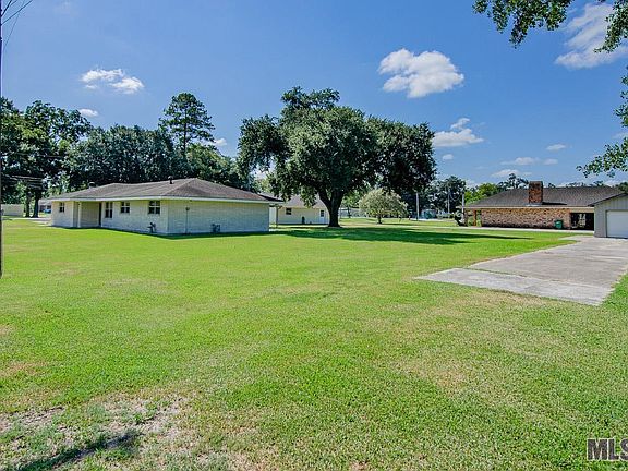 5th image of 57921 Borruano Dr