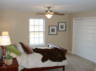 124 Meadowcrest Dr, Georgetown, KY 40324