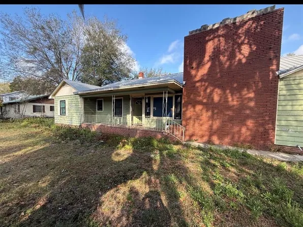 2104 Crill Ave, Palatka, FL 32177