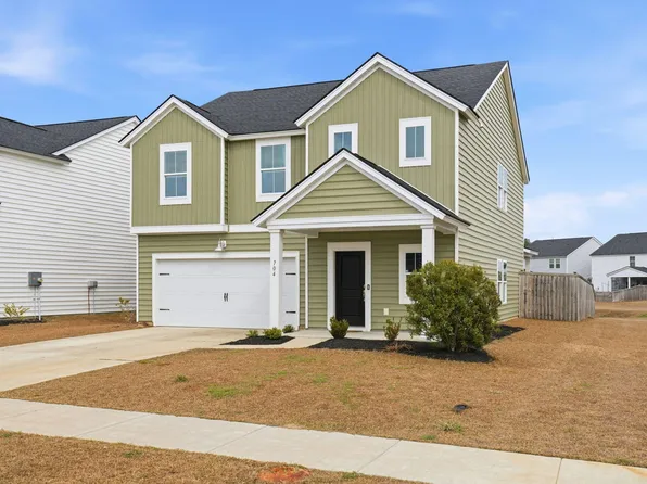 704 Pine Warbler Ln, Moncks Corner, SC 29461