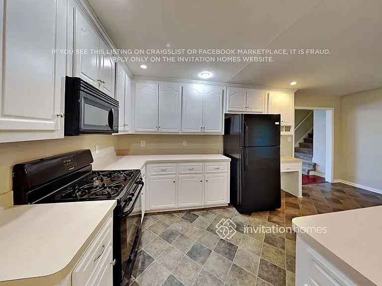 303 Pamela Pl — Photo 11